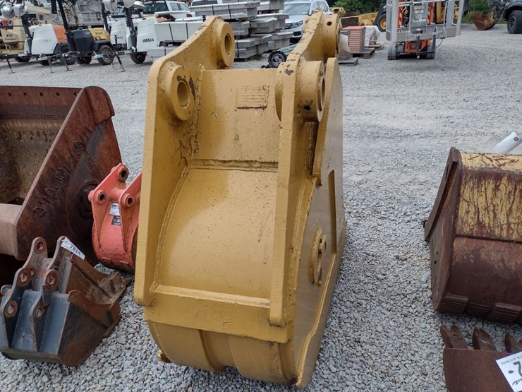 caterpillar-24-image-3