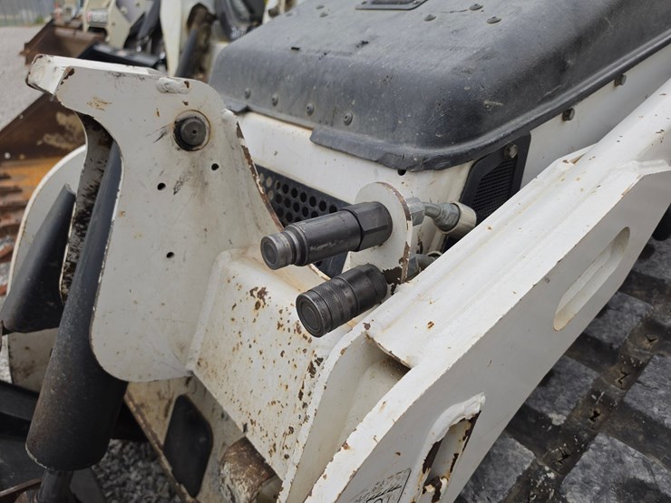 2022-bobcat-mt100-image-15