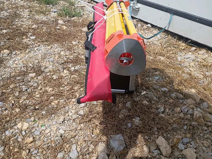 #l74-028-•-future-laser-level-image-4