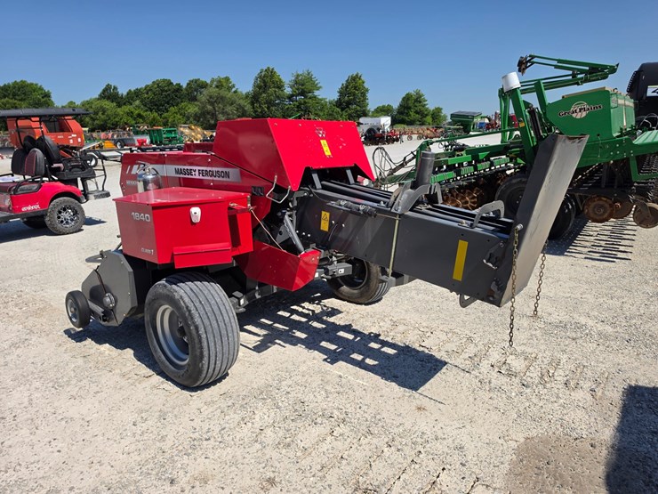 2021-massey-ferguson-1840-image-6