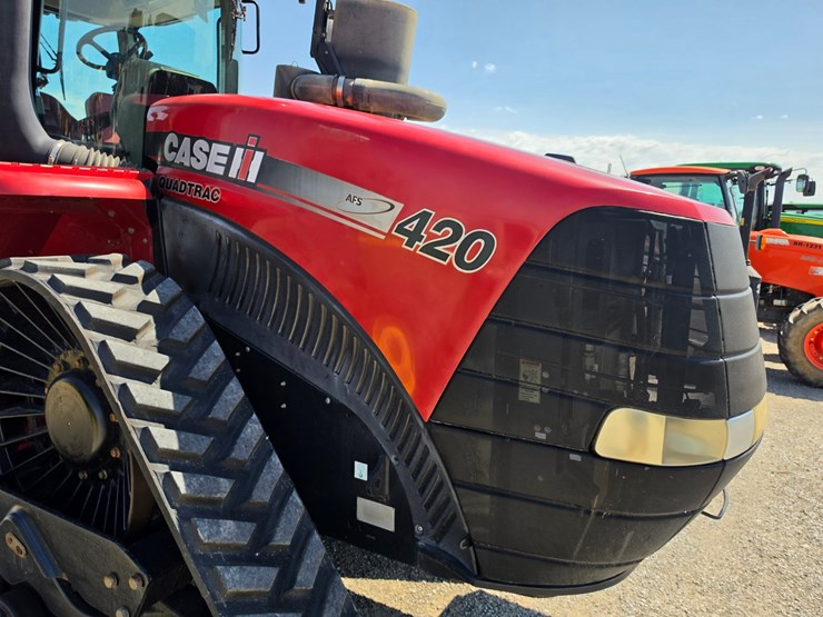 2014-case-ih-420-image-30