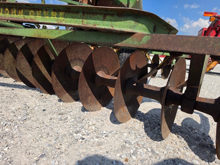 john-deere-aw-image-2