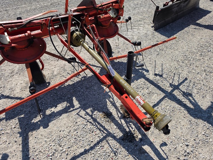 2014-kuhn-gf5001th-image-2