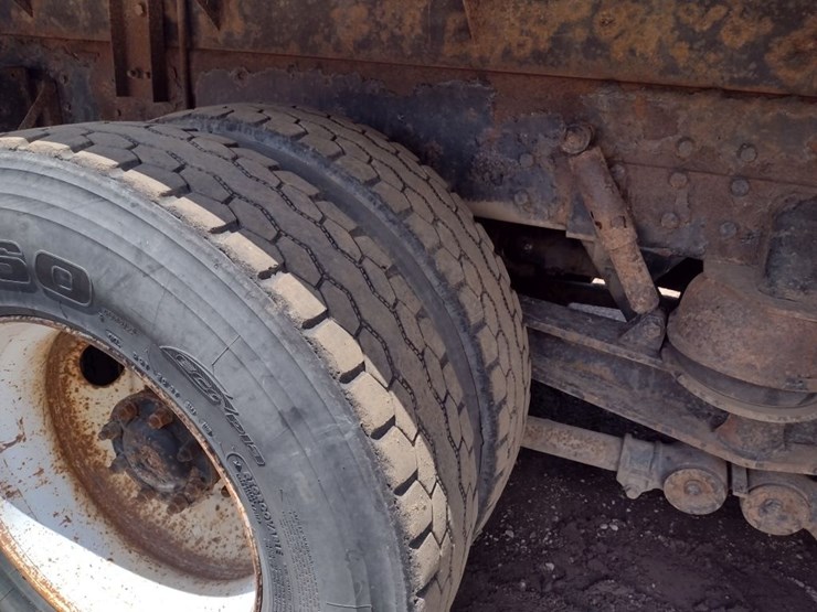 western-star-4900-image-24