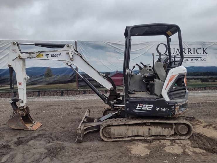 bobcat-e32i-image-1