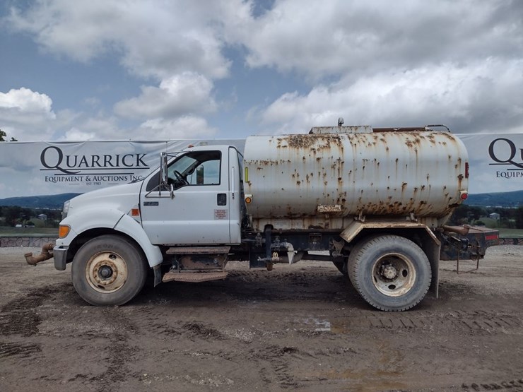ford-f750-image-1