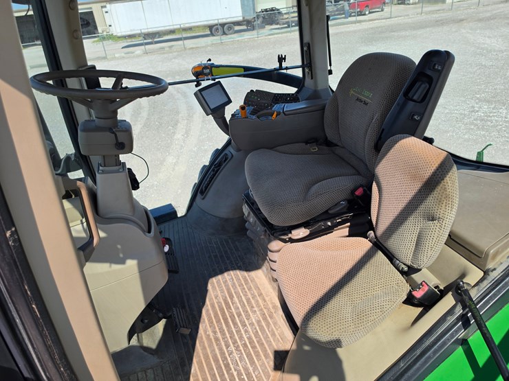 2013-john-deere-7260r-image-7