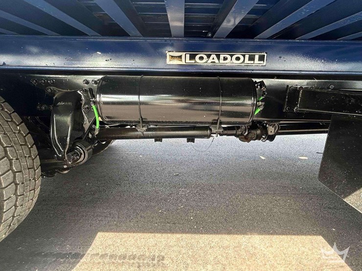 2018-freightliner-m2-106-image-16