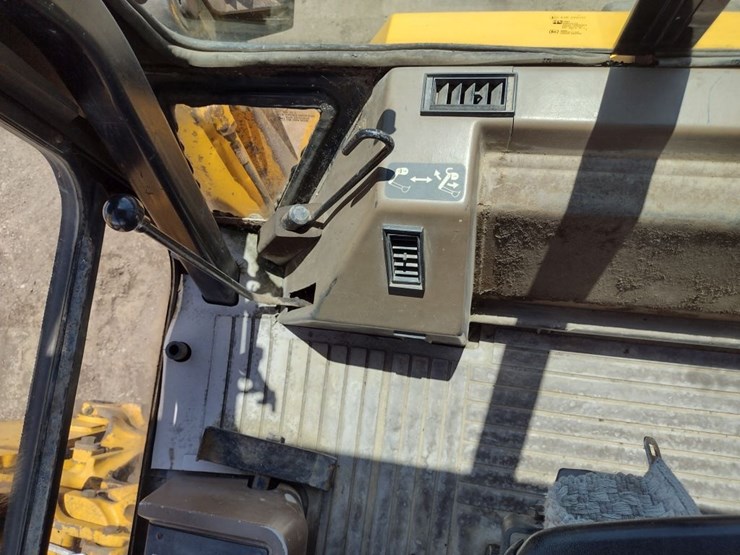 john-deere-310d-image-9