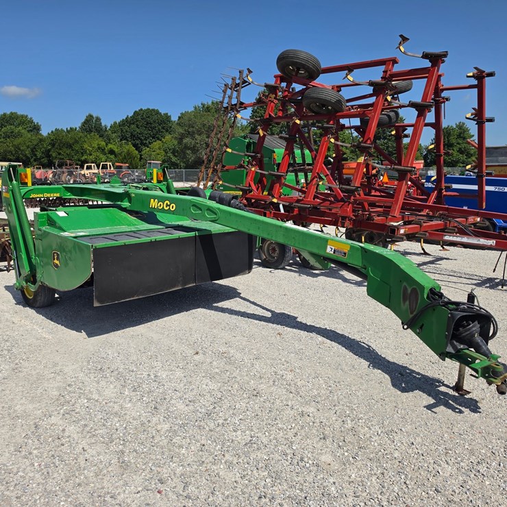 2005 JOHN DEERE 525