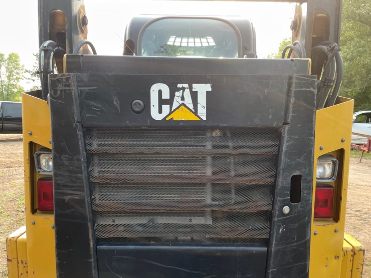 caterpillar-242d-image-46