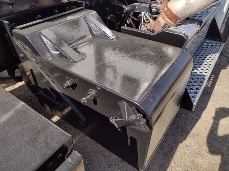 kenworth-t880-image-32