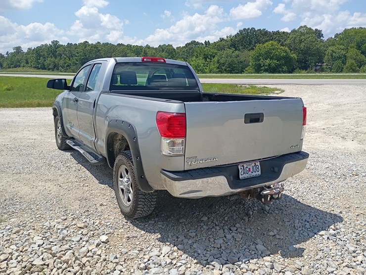 2010-toyota-tundra-image-5
