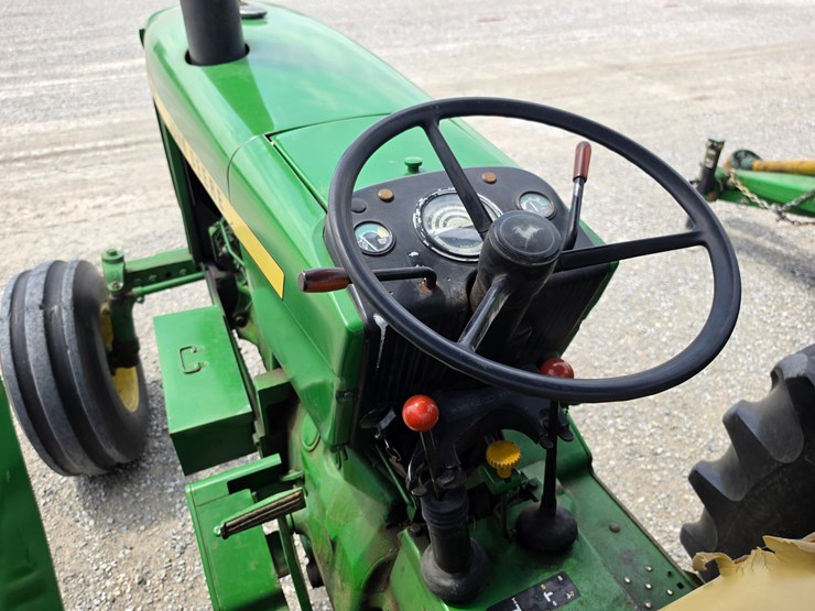 1976-john-deere-2640-image-8