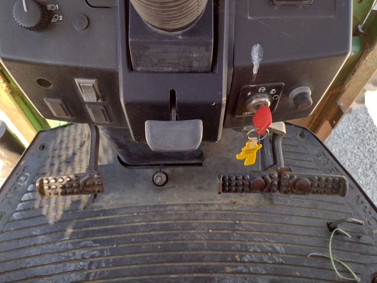 john-deere-7210-image-9