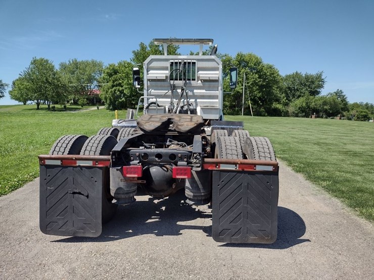 international-prostar-image-4