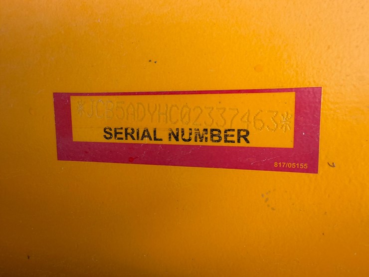 2014-jcb-541-image-16
