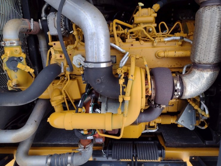 deere-380g-lc-image-40