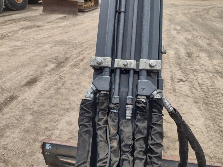 deere-60g-image-27
