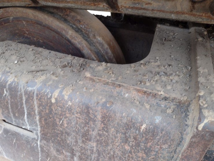 deere-270d-lc-image-31