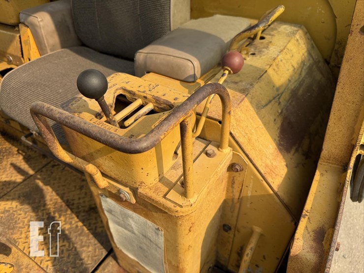 fiat-allis-bulldozer-w/-__-ft.-4-way-blade-8318-image-29