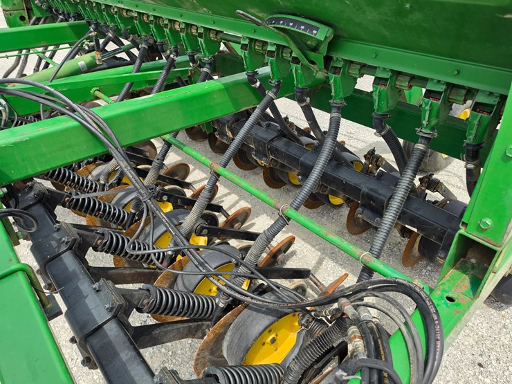 1992-john-deere-750-image-6