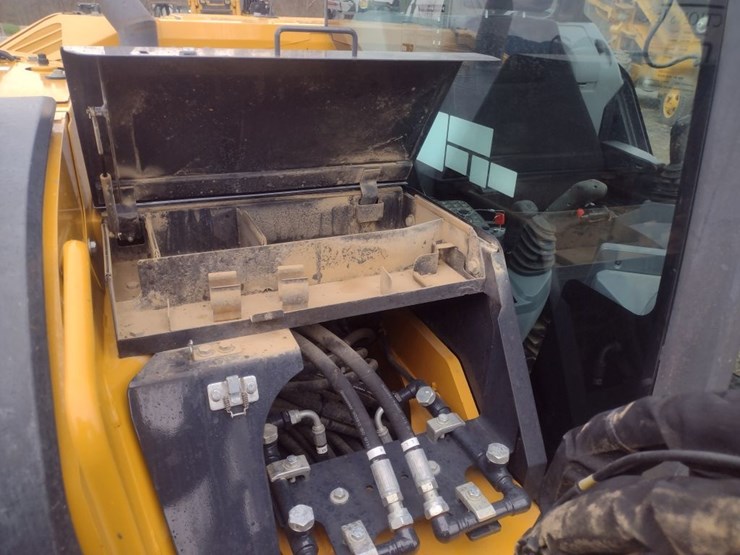 john-deere-85-image-43