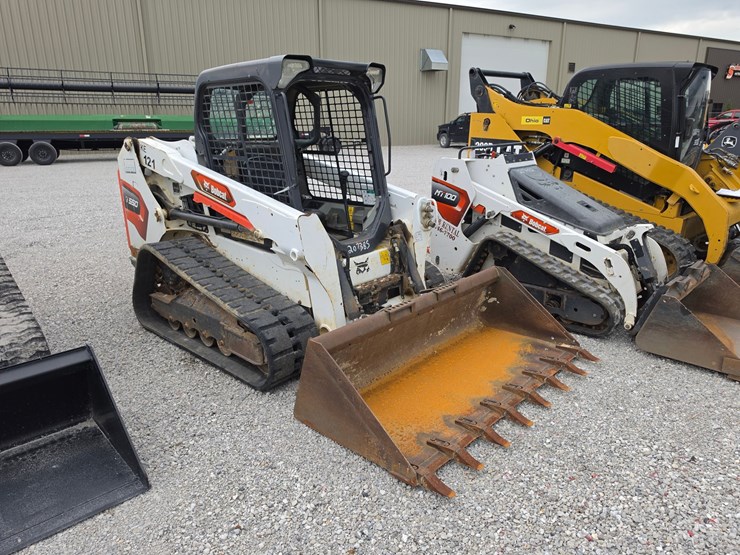 2022-bobcat-t550-image-2