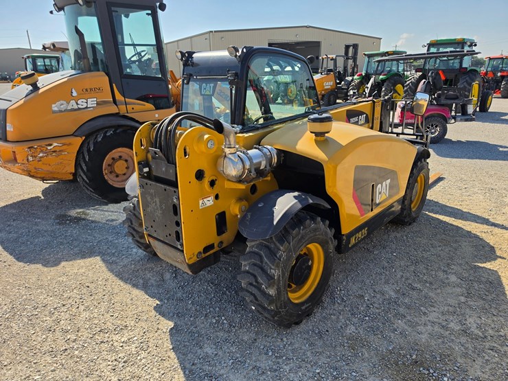 2016-caterpillar-th255c-image-15