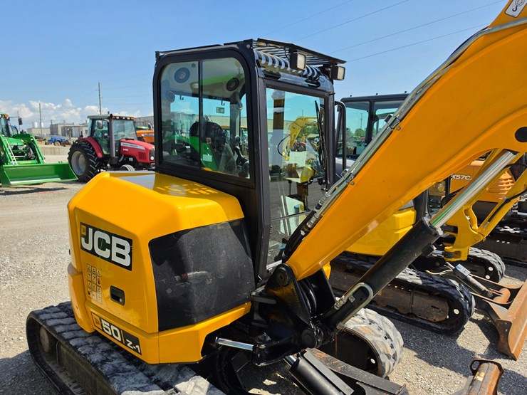 2022-jcb-50z-1-image-21