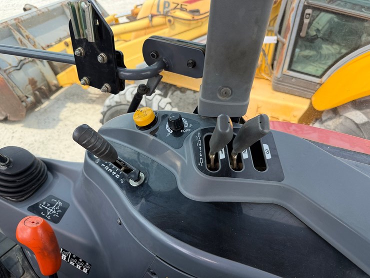 massey-ferguson-4610-image-13