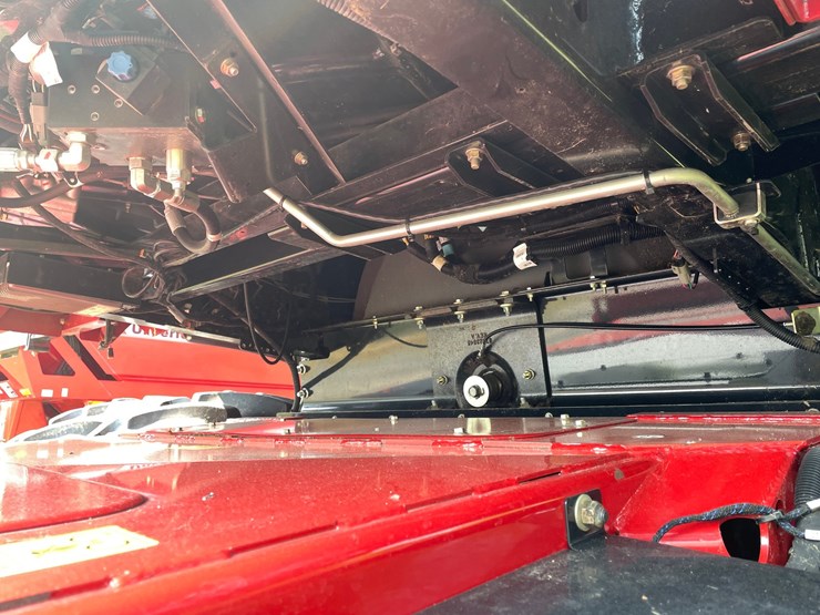 2018-case-ih-7240-image-19