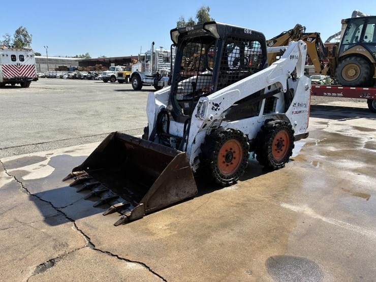 2013-bobcat-s570-image-1