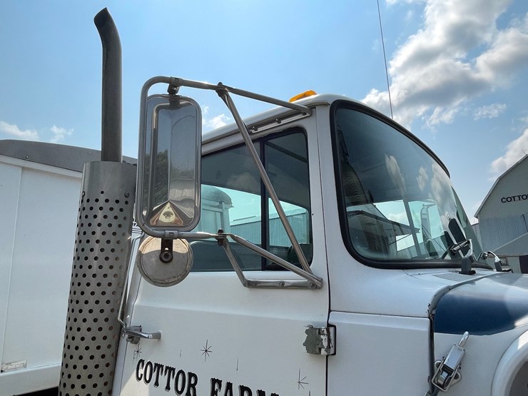 1988-ford-l8000-image-34