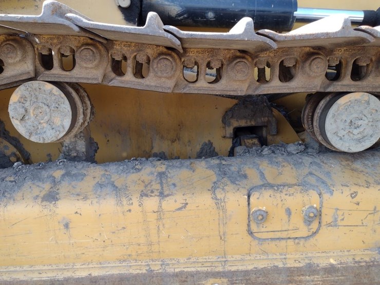 caterpillar-d6k2-xl-image-31