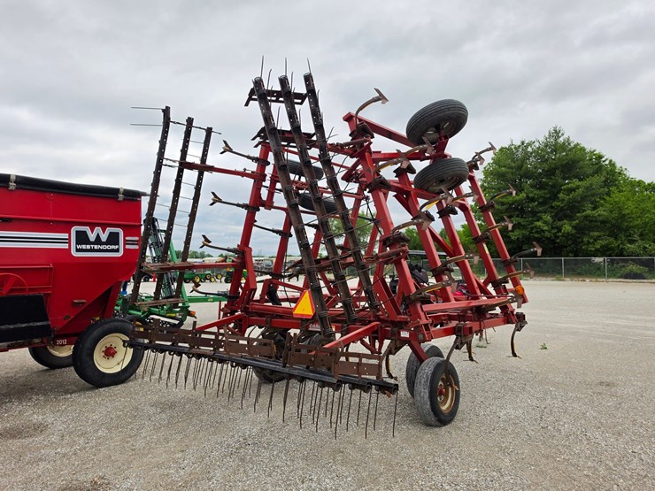1998-case-ih-4300-image-11