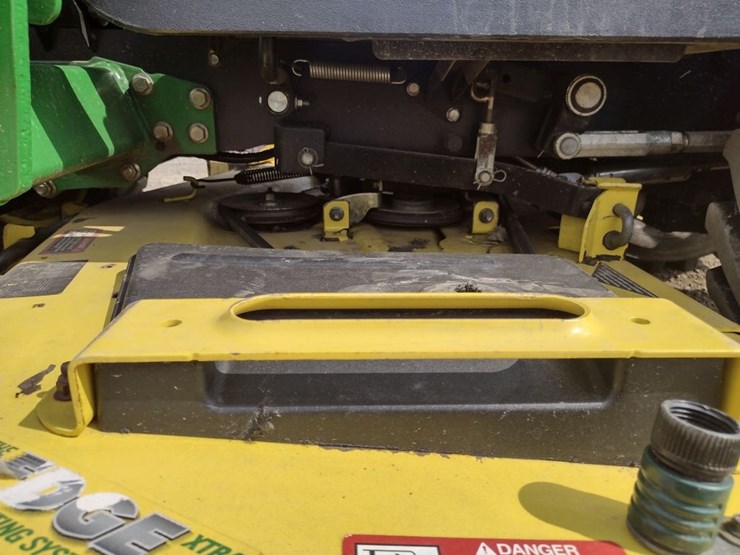 john-deere-2305-image-18