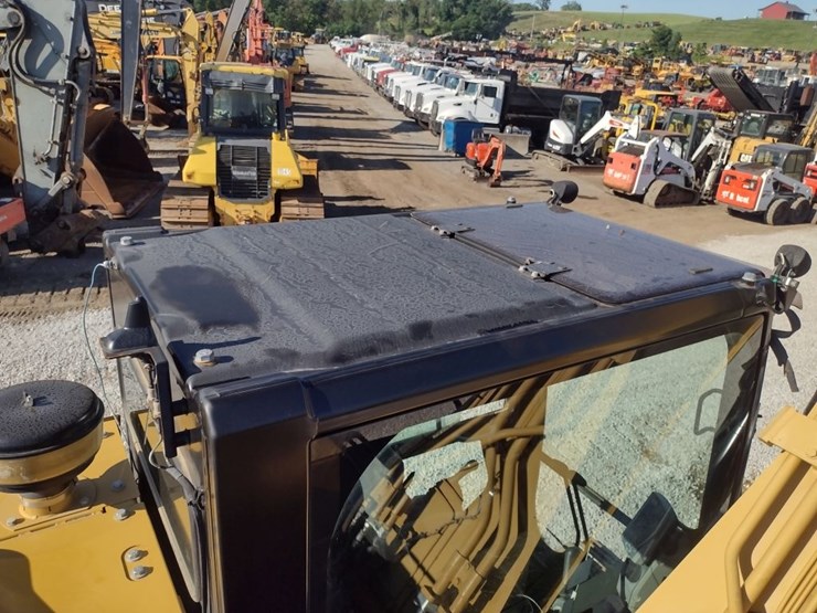 caterpillar-318e-image-34