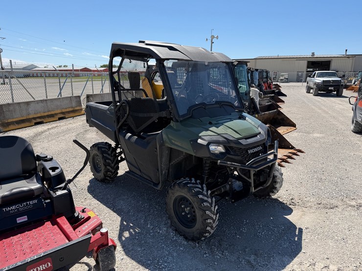 2021-honda-pioneer-700-image-16