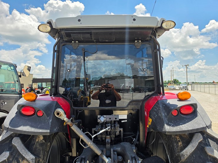 2021-massey-ferguson-6713-image-11