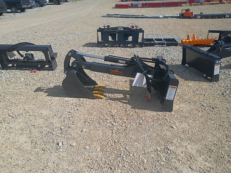 #l76-022-•-landhonor-backhoe-skid-steer-attachment-image-1