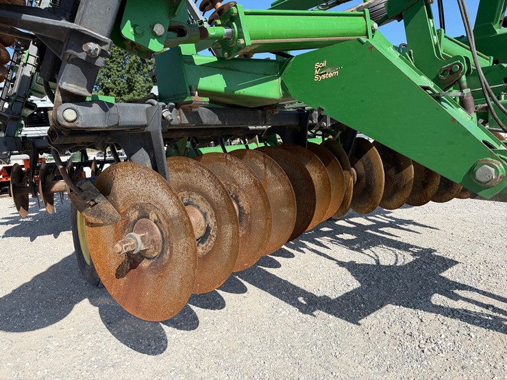 2004-john-deere-637-image-3