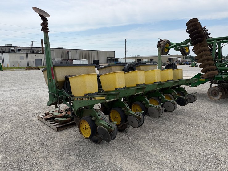 john-deere-7200-image-5