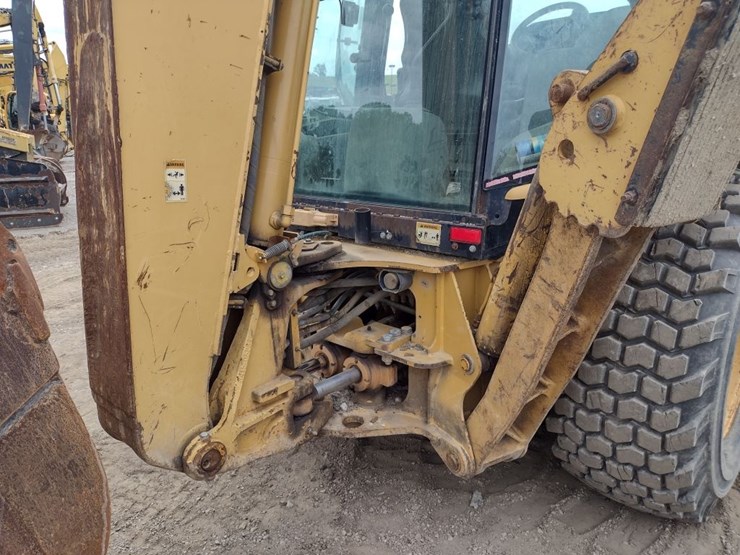 caterpillar-416d-image-29