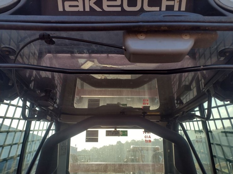 takeuchi-tl12v2-image-10