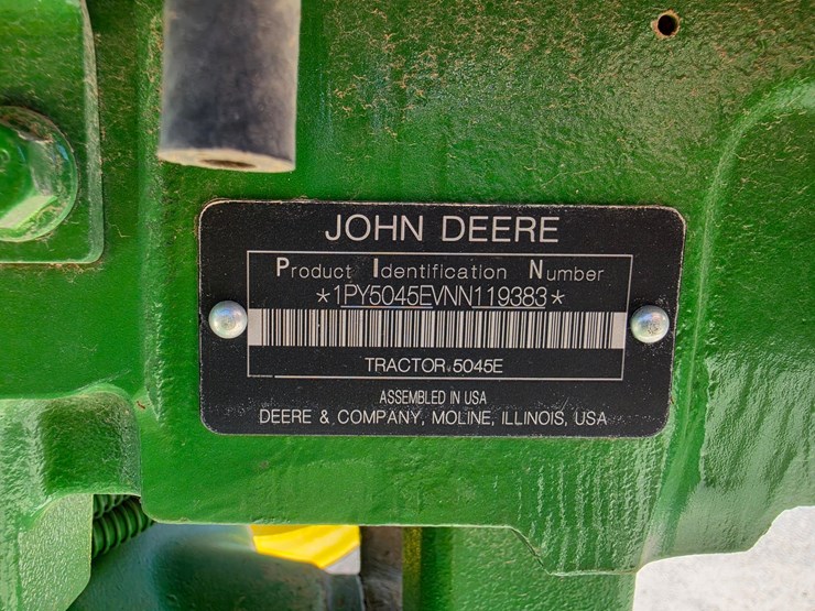2022-john-deere-5045e-image-9