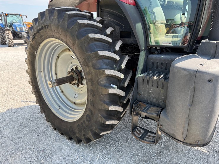 2013-case-ih-puma-160-image-26