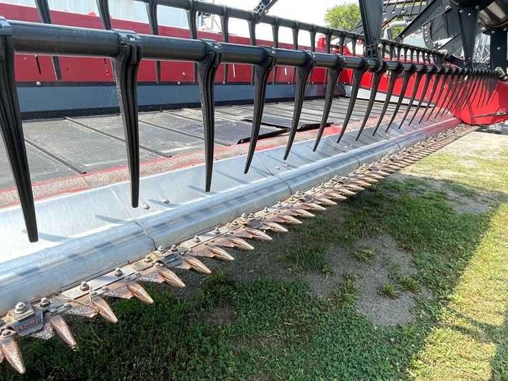 2018-case-ih-3162-image-51