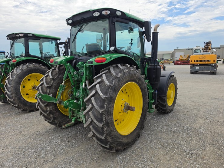 2024-john-deere-6r-155-image-16