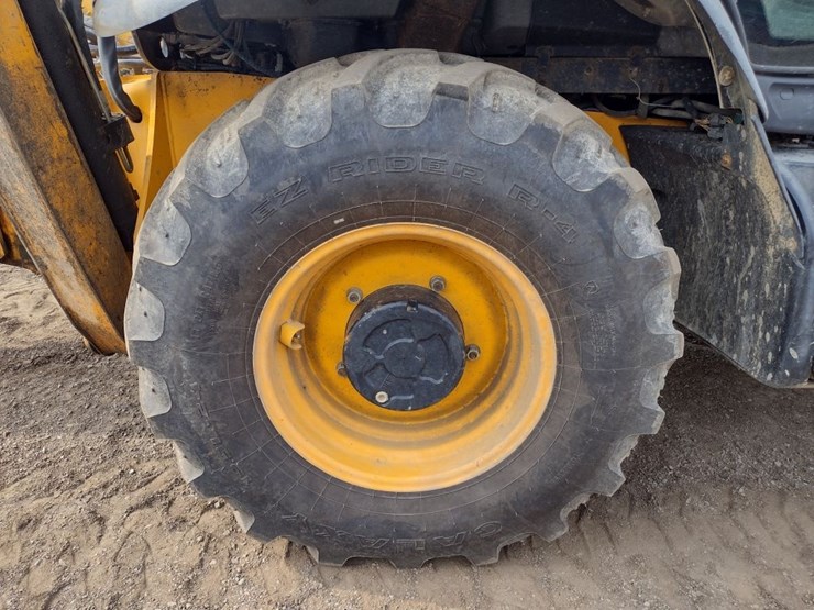 jcb-3cx14-image-25